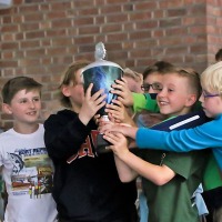 Stadtmeister Schule am Lönsberg mit Pokal