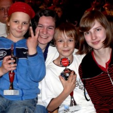 Anna Bérénice Döpper mit Pokal