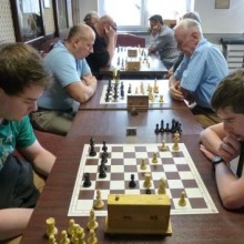 Schnellschach Herne-Sodingen - Thomas Sikorski (2.v.l.)