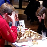 zumsande_hoolt_bulido201503.jpg