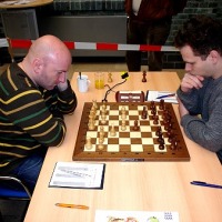 bl0902_souleidis2.jpg